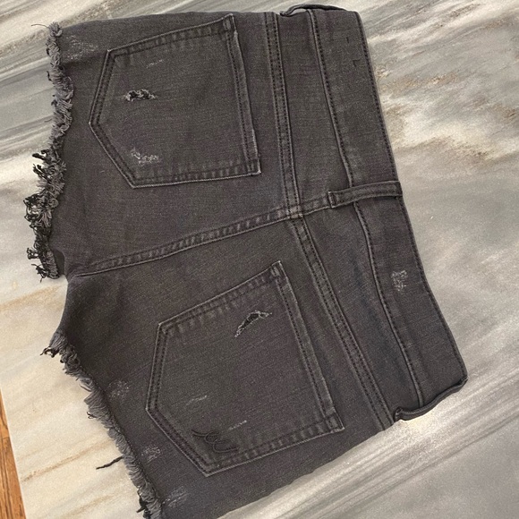 Express Mid-rise Jean Shorts - Picture 6 of 8